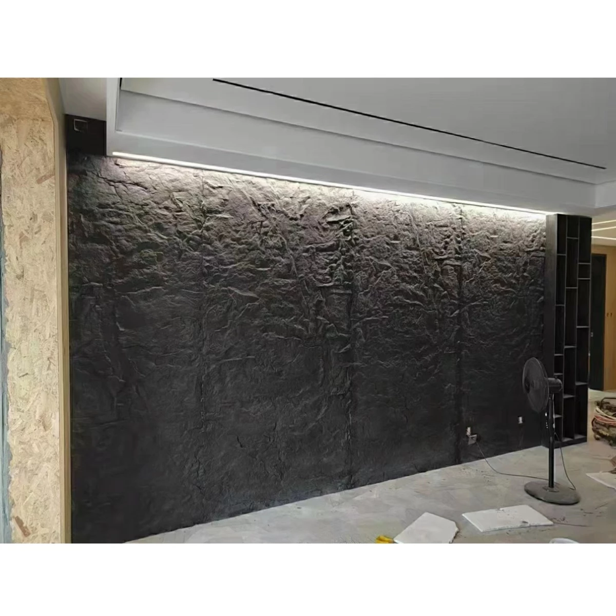 Stone-Effect Wall Panel 280 - New Rock Dark Grey | VALÀ - Home & Contract