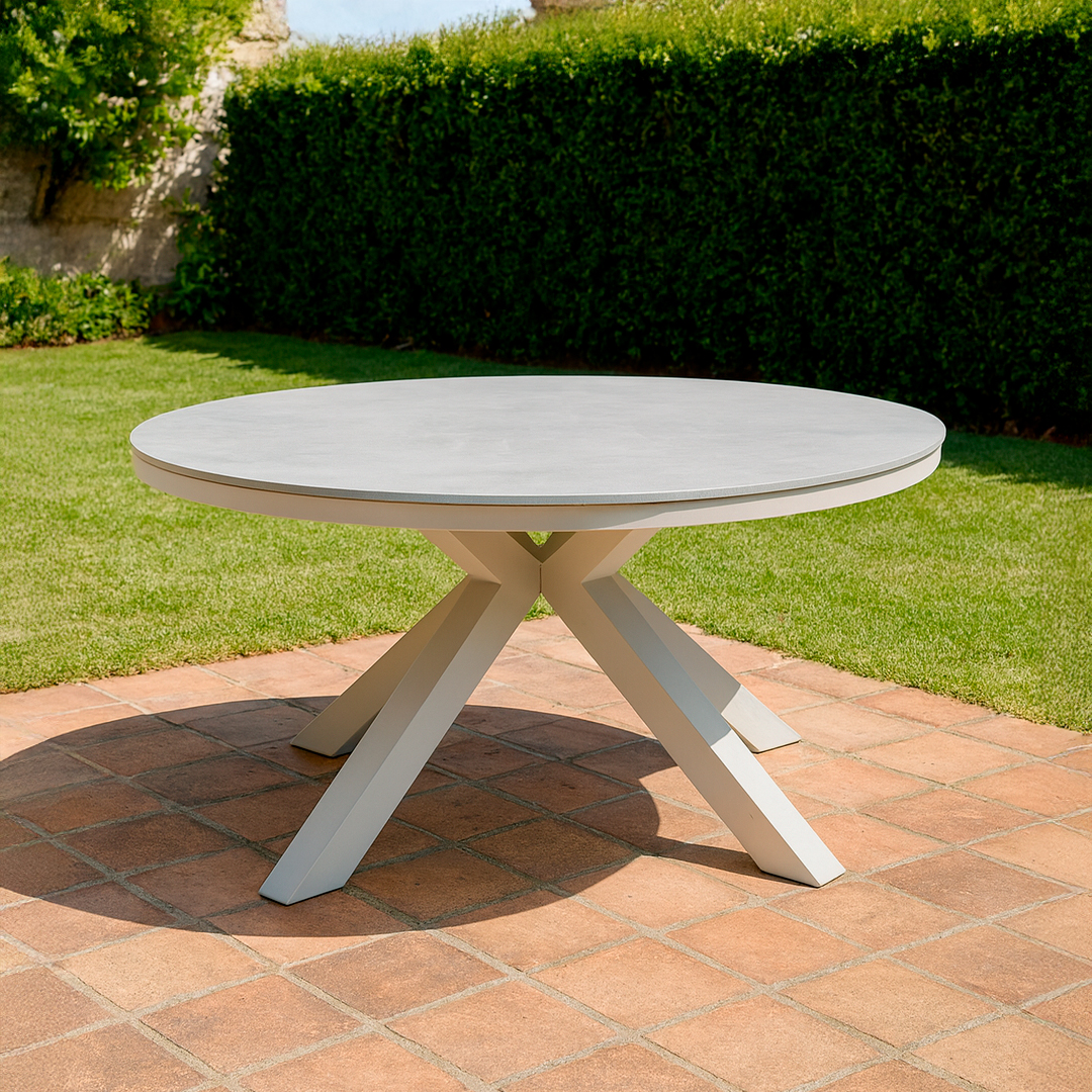 Dining Table Round in Aluminum  150x73 cm