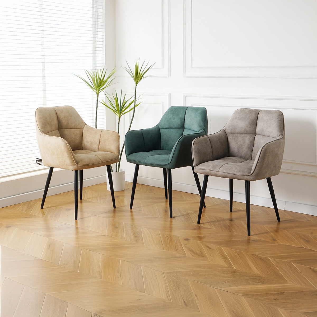 Dining Chair – Light Grey